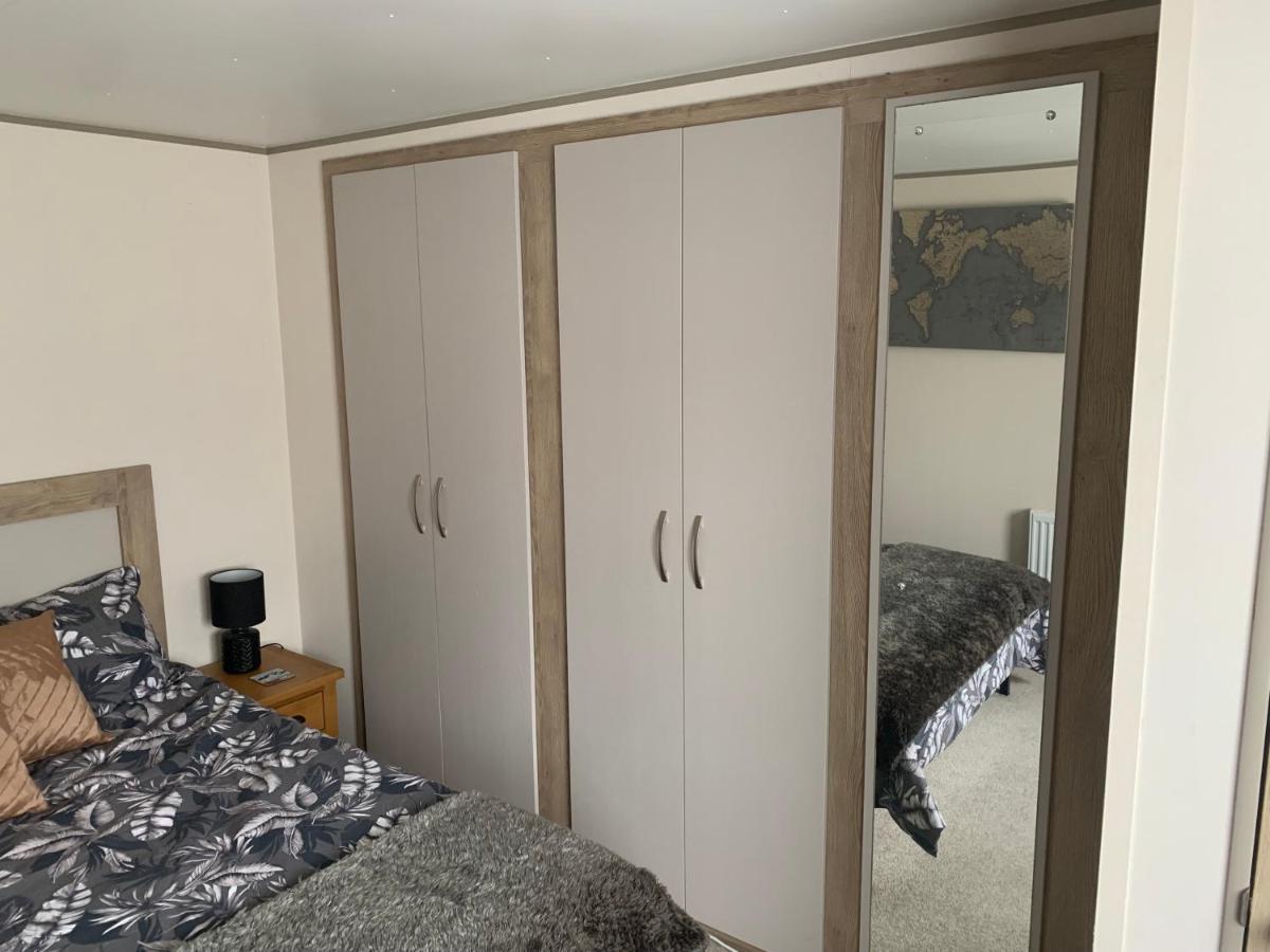 Hotel The Palm - Large Static Caravan Near Margate, Kent Birchington-on-Sea Exterior foto
